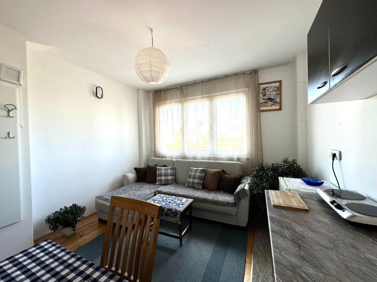 Yellowhouse พริสตีนา ภายนอก รูปภาพ